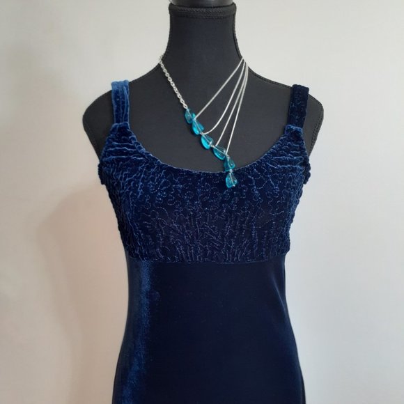 Robe de velour bleu navy taille 5, Scarlet - Picture 3 of 7